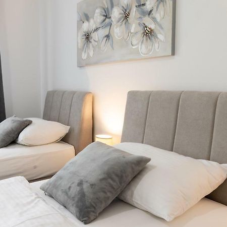 Apartmani Gundulic Όσιγιεκ Εξωτερικό φωτογραφία