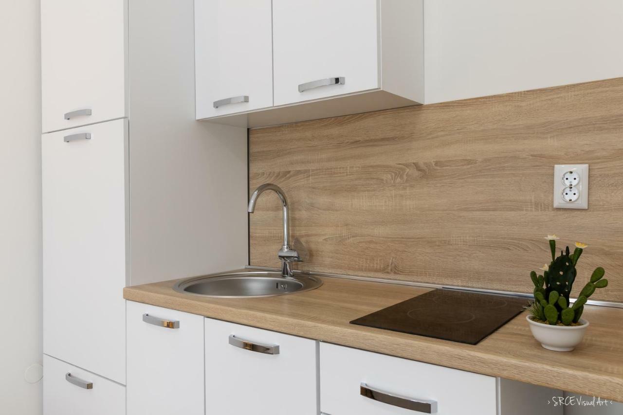 Apartmani Gundulic Όσιγιεκ Εξωτερικό φωτογραφία