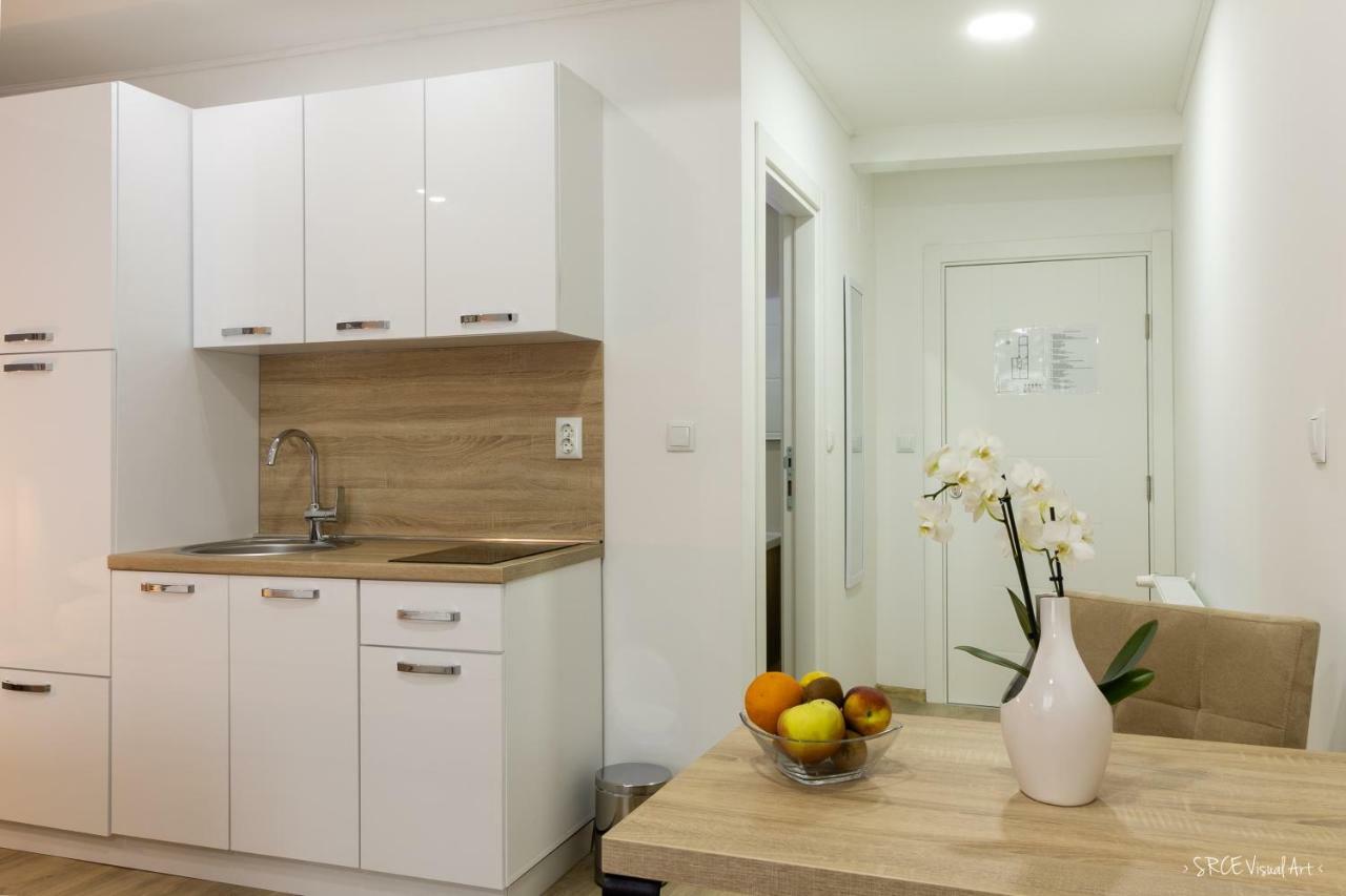 Apartmani Gundulic Όσιγιεκ Εξωτερικό φωτογραφία
