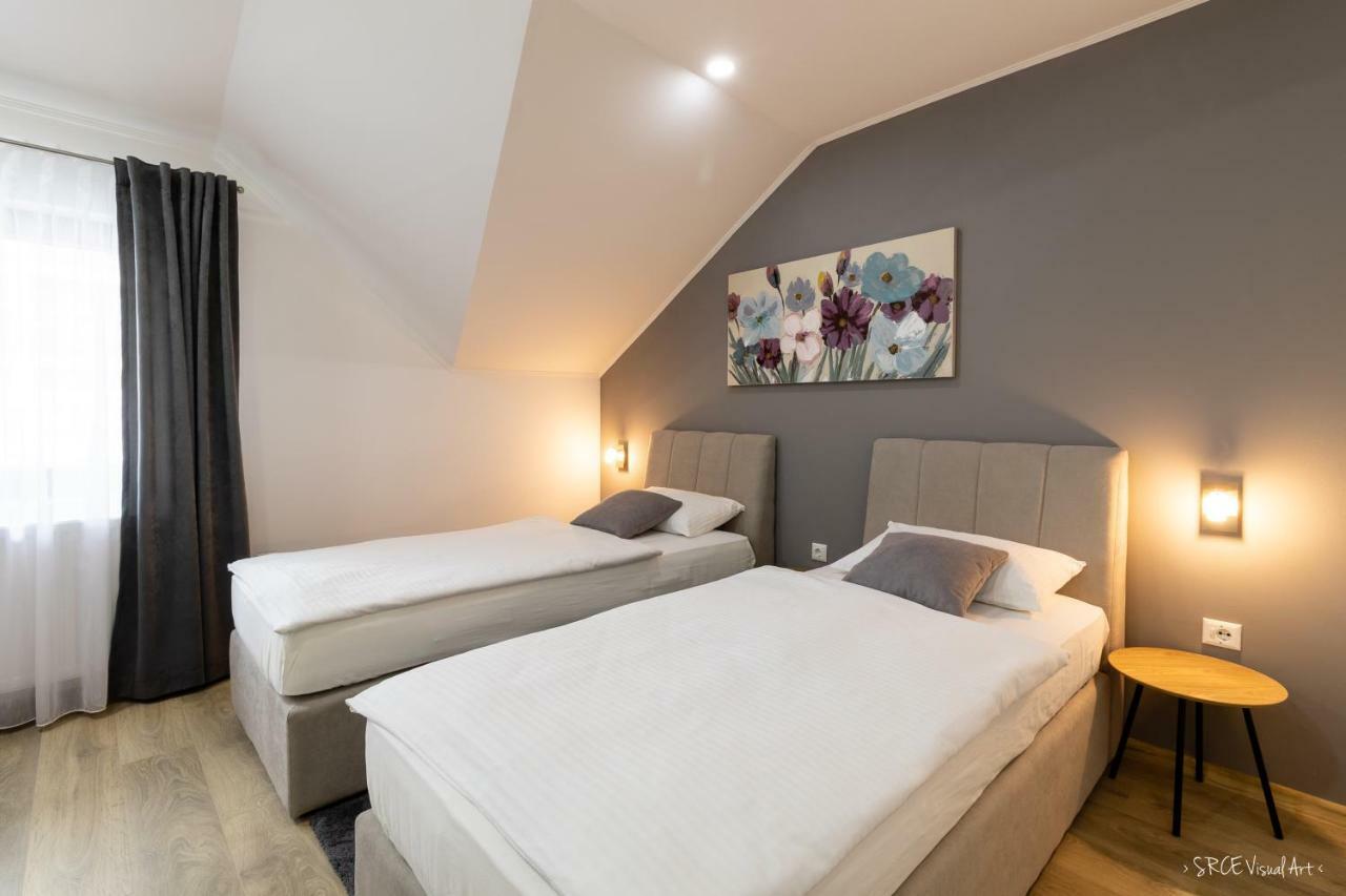 Apartmani Gundulic Όσιγιεκ Εξωτερικό φωτογραφία