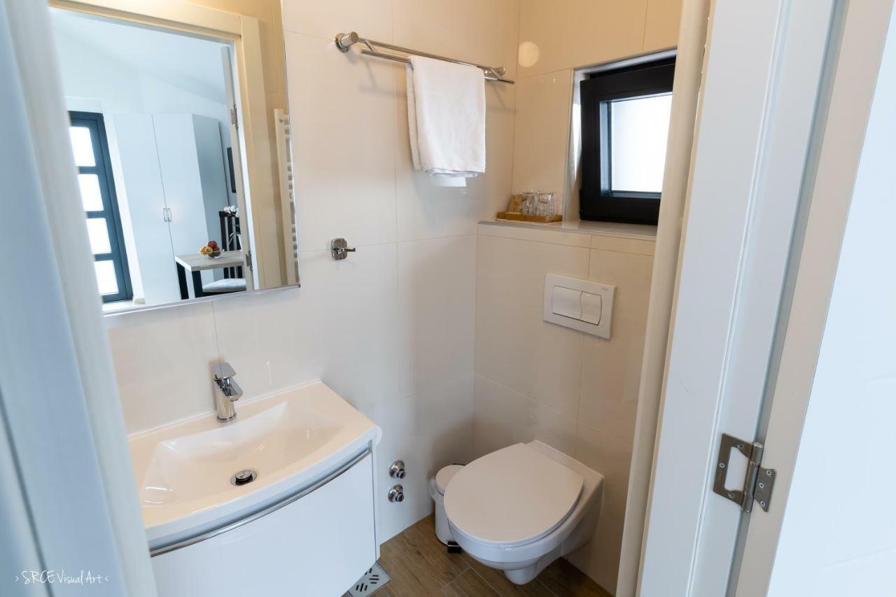 Apartmani Gundulic Όσιγιεκ Εξωτερικό φωτογραφία
