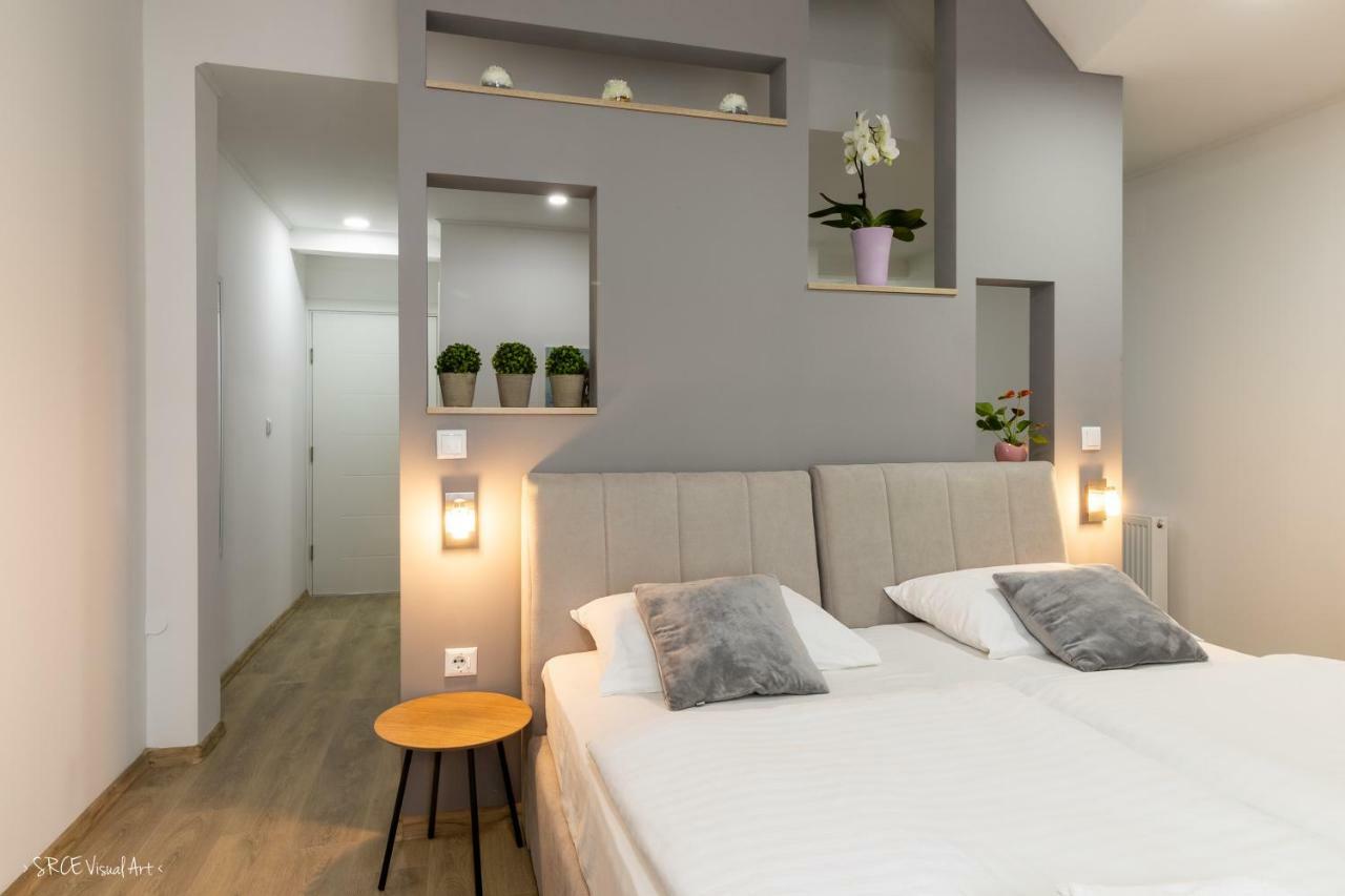 Apartmani Gundulic Όσιγιεκ Εξωτερικό φωτογραφία