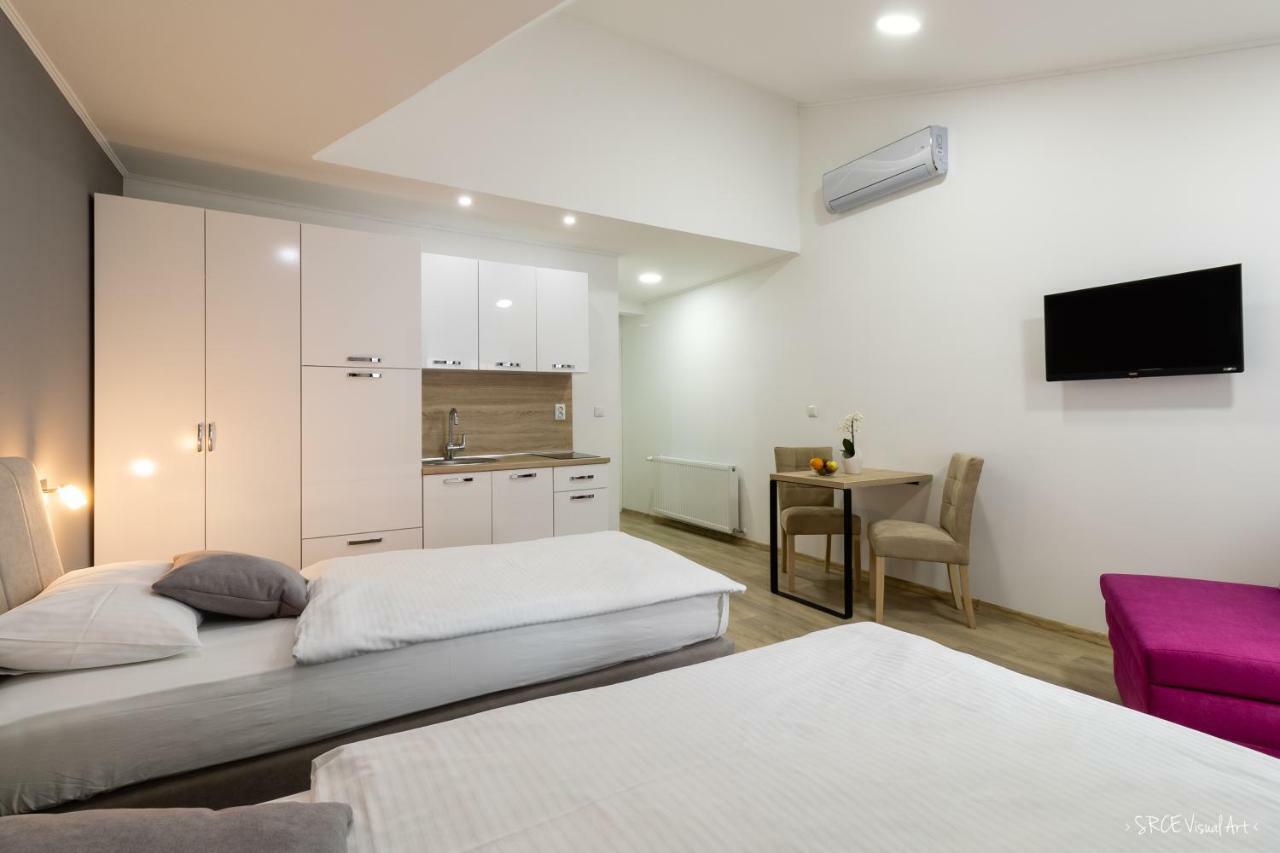 Apartmani Gundulic Όσιγιεκ Εξωτερικό φωτογραφία
